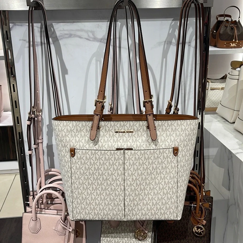MICHAEL KORS JET SET TRAVEL MEDIUM DOUBLE POCKET TOTE 
VANILLA SIGNATURE NWT - Picture 4 of 16
